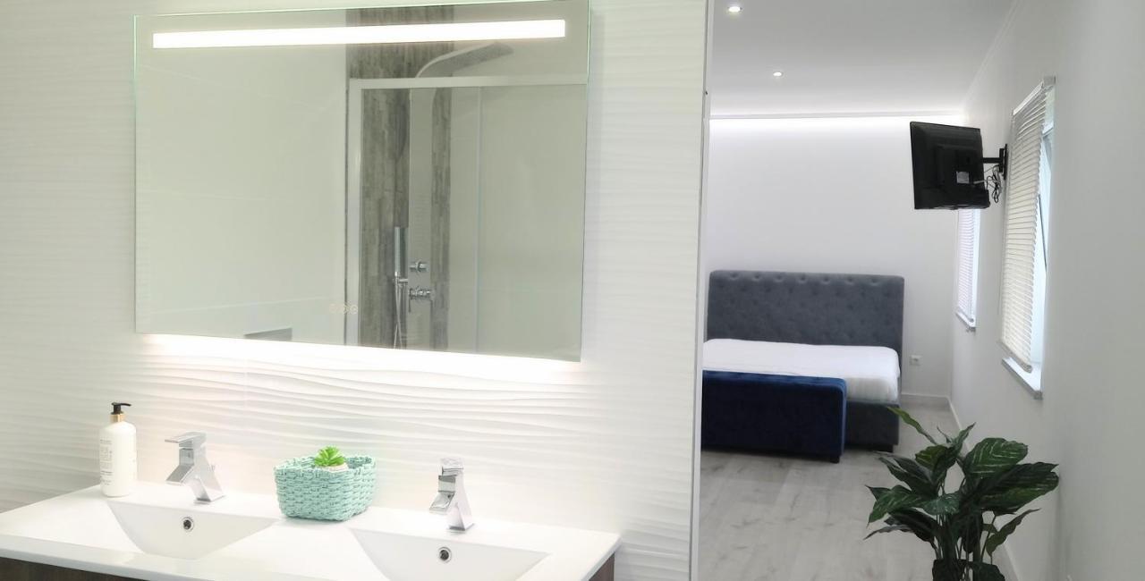 Casa Incrivel Refugio Lieva ,Piscina , Jacuzzi Exterior E Zona Kids Apartment Нелас Екстериор снимка